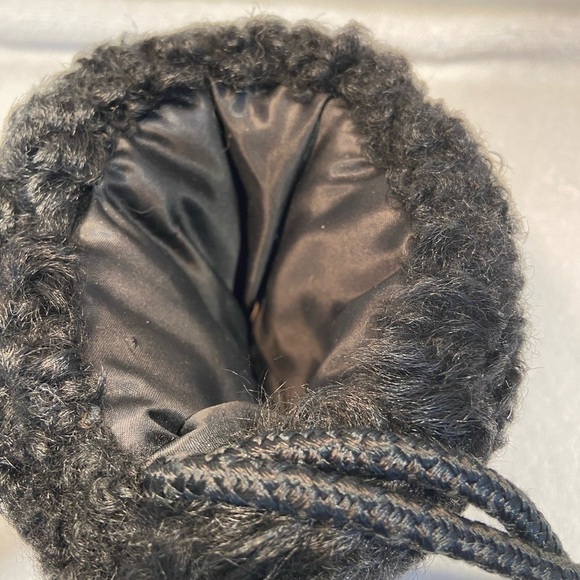 Vintage Black Shearling Muff With Top Pocket unisex - Picture 5 of 7